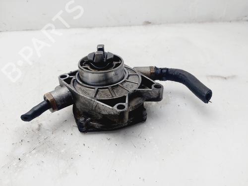 Used Vacuum pump OPEL ANTARA A (L07) [2006-2017]  26694503