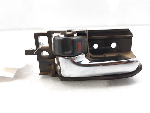 Used Front left interior door handle TOYOTA COROLLA (_E12_) 2.0 D-4D (CDE120_, CDE120R) (90 hp) 12401969