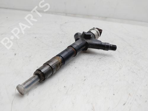 Injector NISSAN NAVARA NP300 (D40) 2.5 dCi 4WD (D40TT, D40T, D40M, D40BB) | BP19575336M100 