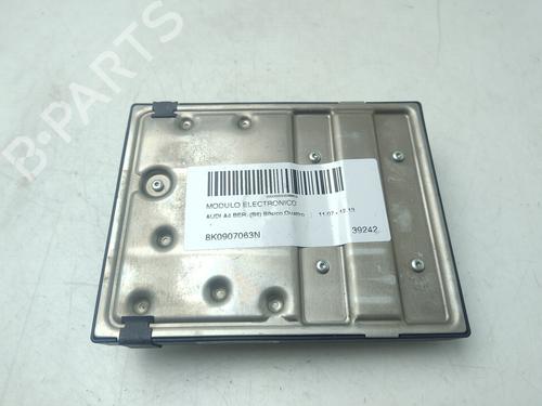 Used Electronic module AUDI A4 B8 (8K2) 2.0 TDI quattro (143 hp) 30530124