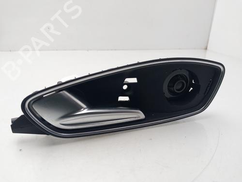 Puxador interior trás esquerdo AUDI A1 (8X1, 8XK) 1.6 TDI (90 hp) 32660532
