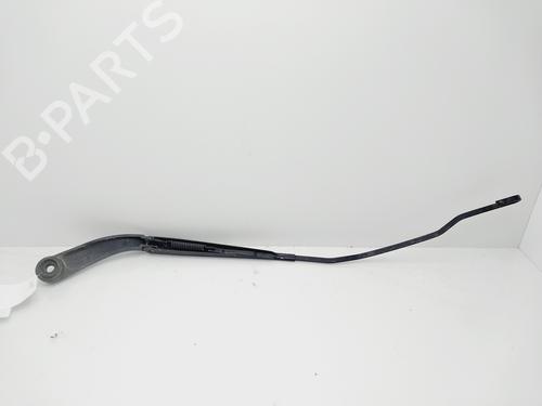 Used Front windshield wiper arm DODGE JOURNEY 2.0 CRD (140 hp) 21222289