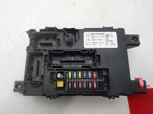 Used Fuse box Fuse box FIAT GRANDE PUNTO (199_) 1.4 (199AXB11, 199AXB1A, 199BXB1A, 199AXL1A) (77 hp) 33928906 33928906