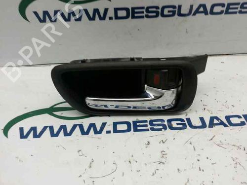 Front right interior door handle TOYOTA COROLLA Verso (ZER_, ZZE12_, R1_) 2.2 D-4D (AUR10_, AUR10R) | BP3296138I14 
