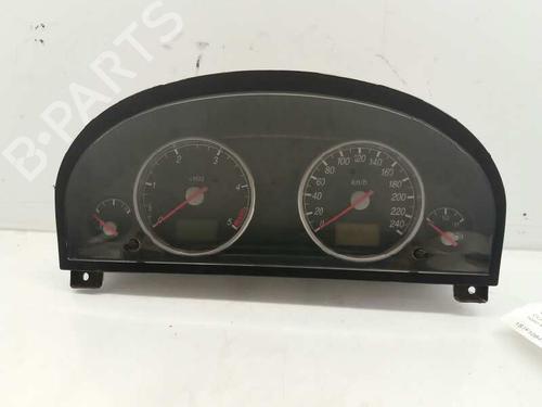 Used Instrument cluster FORD MONDEO III (B5Y) 2.0 16V TDDi / TDCi (115 hp) 2872188
