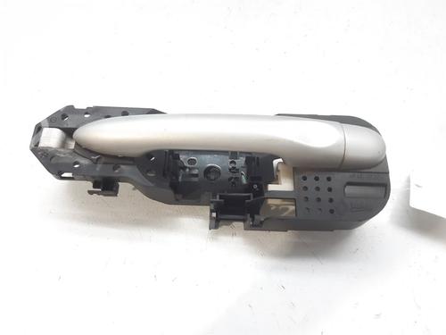 Used Rear left exterior door handle Rear left exterior door handle RENAULT MEGANE III Hatchback (BZ0/1_, B3_) [2008-2026] 9845281 9845281