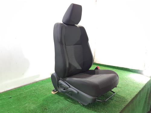 Right front seat TOYOTA AURIS (_E18_)  | BP10340961C16 
