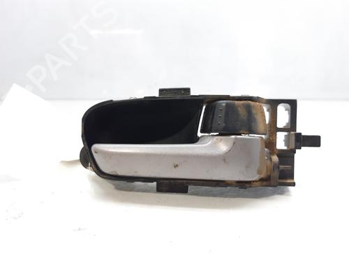 Used Front right interior door handle SUZUKI GRAND VITARA II (JT, TE, TD) 1.9 DDiS All-wheel Drive (JT419, TD44, JB419WD, JB419XD,... (129 hp) 12411004