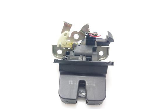 Used Tailgate lock SKODA SUPERB II Estate (3T5) 2.0 TDI 16V (140 hp) 17151157
