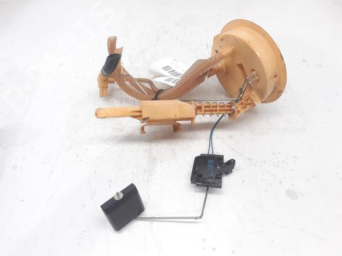 Used Fuel pump BMW 3 (E90) 318 d (143 hp) 7708544