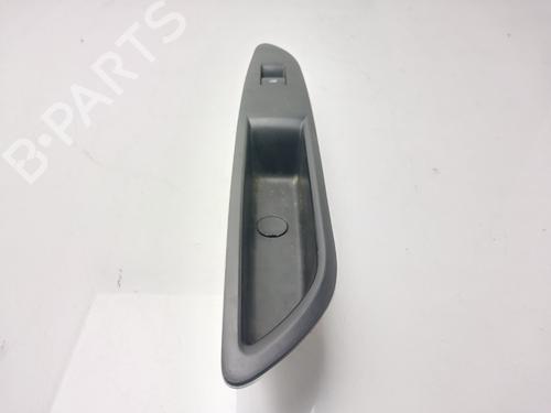 Used Left rear window switch CHEVROLET TRAX 1.7 TD (131 hp) 30874045