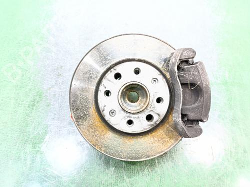 Achsschenkel rechts vorne OPEL CORSA D (S07)  | BP26330465M26 