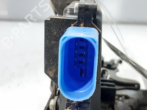 Front left lock VW CADDY III MPV (2KB, 2KJ, 2CB, 2CJ) 1.6 TDI | BP9076858C98 