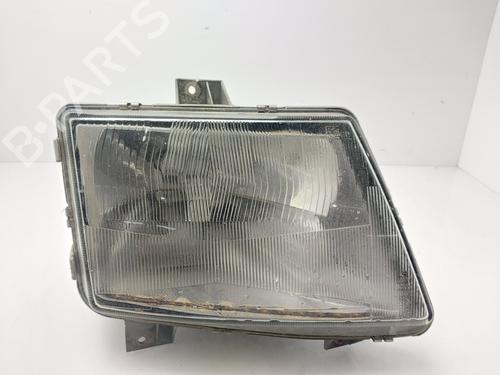 Used Right headlight MERCEDES-BENZ VITO Van (W638) 108 CDI 2.2 (638.094) (82 hp) 32015551