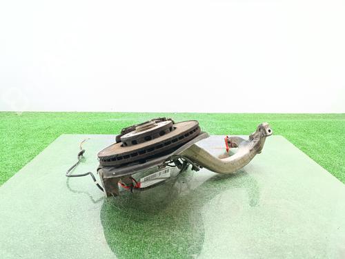 Used Left front steering knuckle AUDI A4 B6 (8E2) 2.0 (130 hp) 29454606