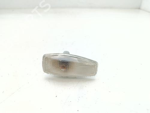 Pisca lateral direito Pisca lateral direito HYUNDAI ACCENT II (LC) 1.5 CRDi (82 hp) 34222730 34222730