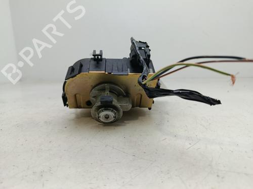 Used Tailgate lock FORD FOCUS I (DAW, DBW) 1.6 16V (100 hp) 32663387