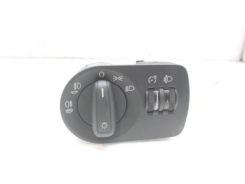 Used Headlight switch AUDI A1 Sportback (8XA, 8XF) 1.2 TFSI (86 hp) 16564175