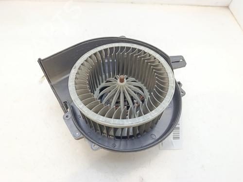 Used Heater blower motor Heater blower motor SKODA RAPID (NH3, NK3, NK6) [2012-2022] 37439448 37439448