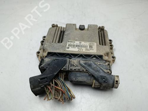 Used Engine control unit (ECU) Engine control unit (ECU) OPEL ASTRA H GTC (A04) [2005-2010] 40153762 40153762