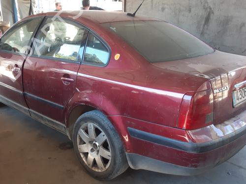 Left mirror VW PASSAT B5 (3B2) 1.9 TDI | BP10140874C26 