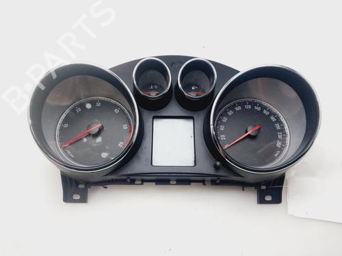 Used Instrument cluster OPEL INSIGNIA A (G09) [2008-2017]  32306052