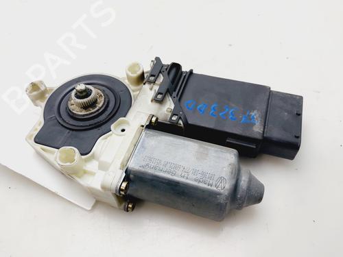 Used Right front window motor SEAT LEON (1M1) [1999-2006]  24532989