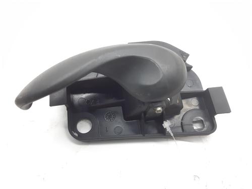 Poignée intérieure avant gauche FIAT PUNTO Hatchback Van (188_) 1.2 60 (60 hp) 12402522