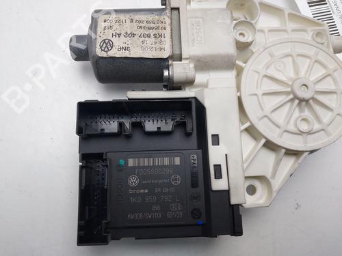 Right front window motor VW JETTA III (1K2) 1.9 TDI | BP33754888E20 - Image 4
