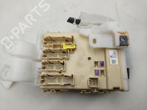 Used Fuse box Fuse box TOYOTA AURIS (_E18_) 1.8 Hybrid (ZWE186_, ZWE186R) (136 hp) 34122295 34122295