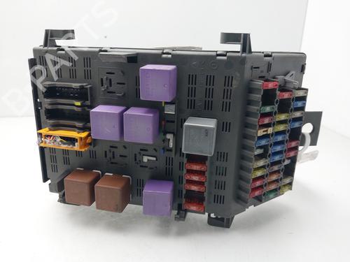 Used Fuse box Fuse box 36857095 36857095