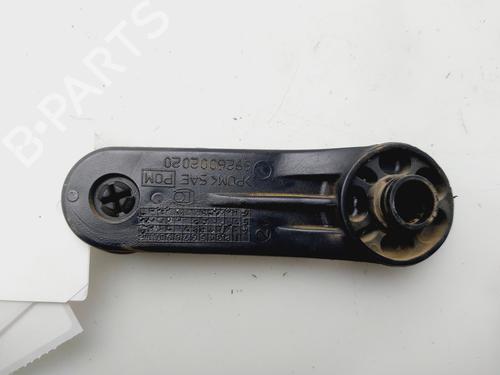 Andre TOYOTA YARIS (_P9_) 1.4 D-4D (NLP90_, NLP90R) (90 hp) 31320189