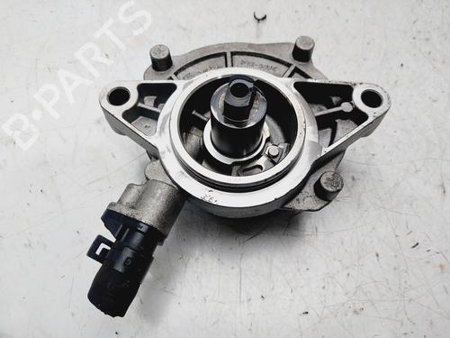 Used Vacuum pump KIA CARNIVAL / GRAND CARNIVAL III (VQ) [2005-2015]  30153845