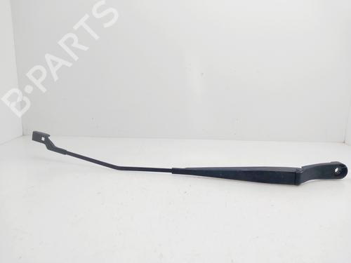 Brazo limpia delantero FORD KA+ III (UK, FK) 1.2 Ti-VCT (85 hp) 23526461