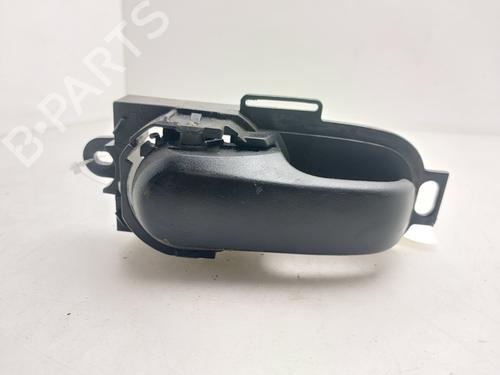 Used Front right interior door handle Front right interior door handle 37156569 37156569