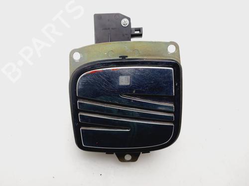 Used Tailgate handle SEAT IBIZA III (6L1) [2002-2009]  31170977