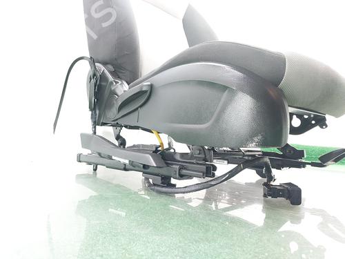 Right front seat CHEVROLET CRUZE (J300) 2.0 CDI | BP26528312C16