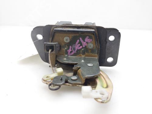 Tailgate lock HYUNDAI SANTA FÉ I (SM) 2.0 CRDi 4x4 | BP18032505C101 