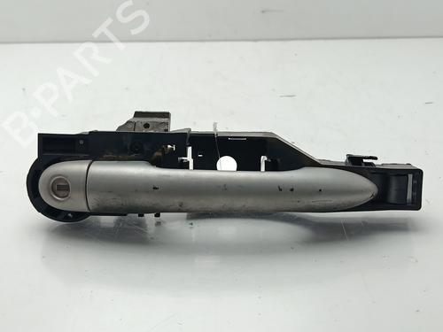 Used Front left exterior door handle RENAULT CLIO III (BR0/1, CR0/1) [2005-2014]  30719048