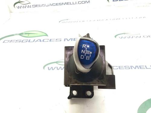 Used Gear lever TOYOTA PRIUS (_W3_) 1.8 Hybrid (ZVW3_) (99 hp) 7421647