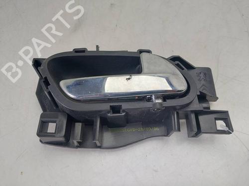 Højre bagtil invendig håndtag Højre bagtil invendig håndtag CITROËN C4 Picasso I MPV (UD_) 2.0 HDi 138 (136 hp) 39691190 39691190