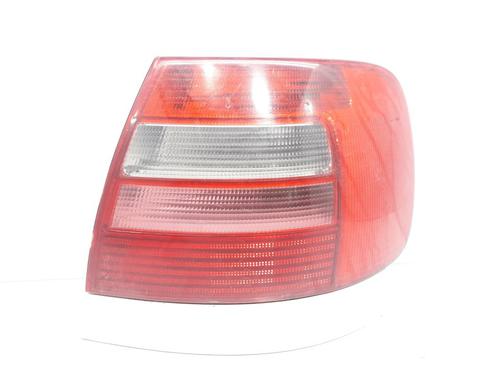 Used Right taillight Right taillight AUDI A4 B5 (8D2) 1.8 (125 hp) 10712288 10712288