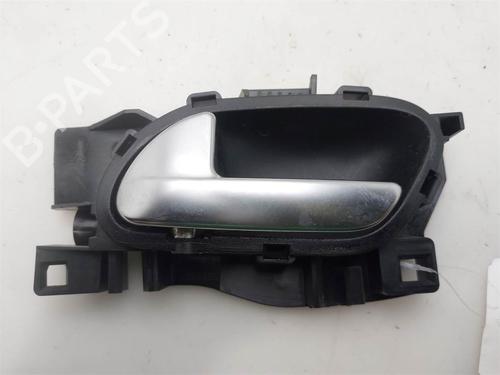 Used Front left interior door handle Front left interior door handle 38272742 38272742