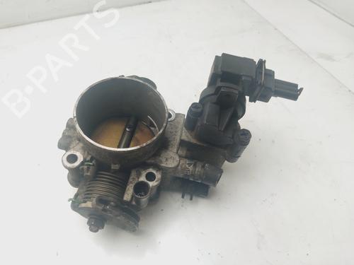 Used Throttle body HYUNDAI SANTA FÉ I (SM) 2.4 16V 4x4 (146 hp) 23847982