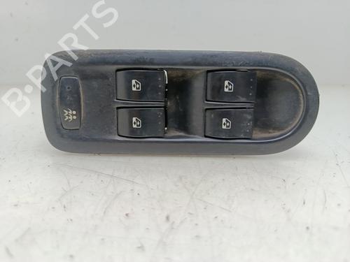 Venstre fortil elrude kontakt RENAULT MEGANE II Estate (KM0/1_) 2.0 | BP30719084I27