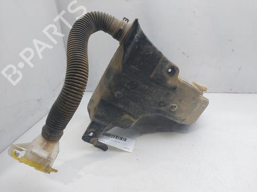 Used Windscreen washer tank CHRYSLER VOYAGER IV (RG, RS) 2.5 CRD (141 hp) 18322254