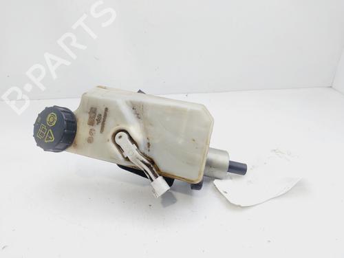 Used Brake master cylinder VOLVO V50 (545) 2.0 D (136 hp) 21048966