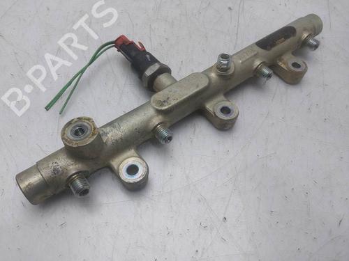 Injection rail CITROËN C5 I (DC_) 2.0 HDi (DCRHZB, DCRHZE) | BP38743869M98 - Image 3