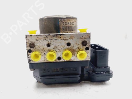 Used ABS pump NISSAN X-TRAIL II (T31) 2.0 dCi 4x4 (150 hp) 7705352