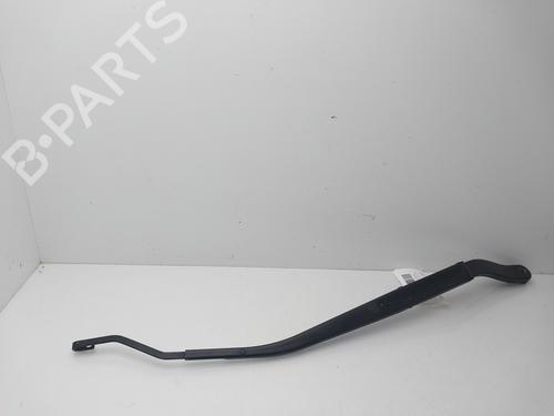 Used Front windshield wiper arm CHEVROLET CAPTIVA (C100, C140) 2.0 D (150 hp) 31651707
